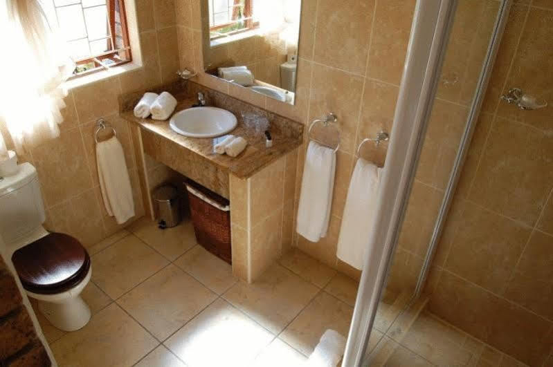 Mossel Bay Guest House ภายนอก รูปภาพ